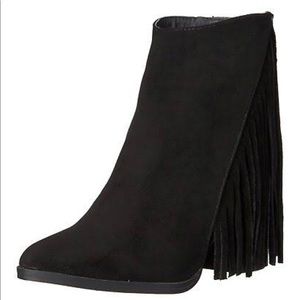 🔴SOLD🔴Madden Girl Black Suede Fringe Booties
